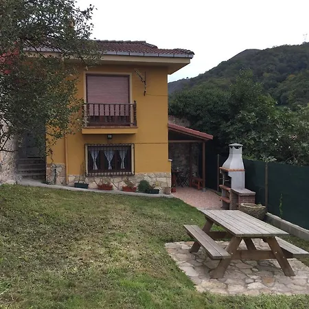 Hostal Casa Bea Onís Exterior foto